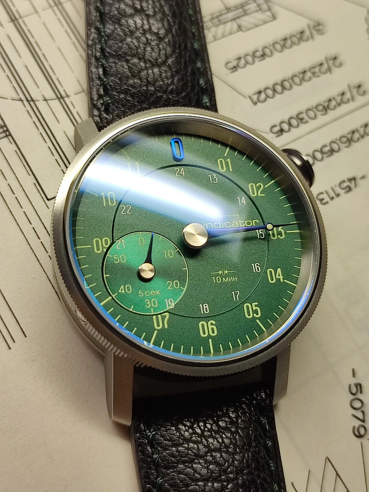 Зеленый лак