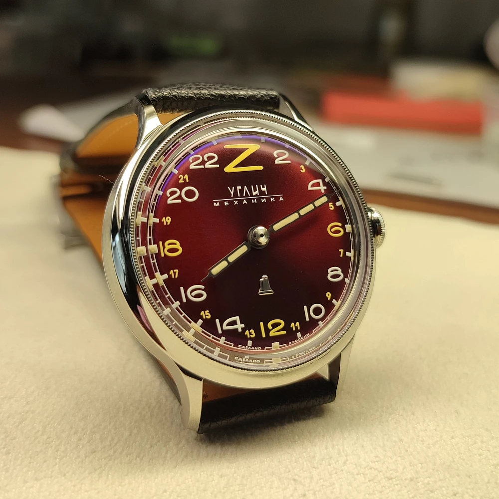 Офицерские, Z &quot;Суточник&quot;, красный лак