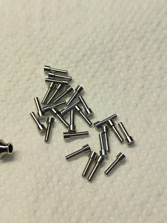 Антон Суханов