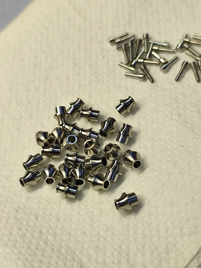 Антон Суханов